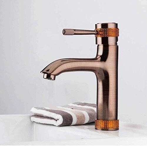 Mitigeur de salle de bain cascade au design épuré pour lavabo monté sur pont