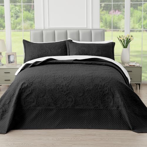 Image of Qucover Alaskan King Bedspread 132x120 Oversized Quilt Set, Black Paisley