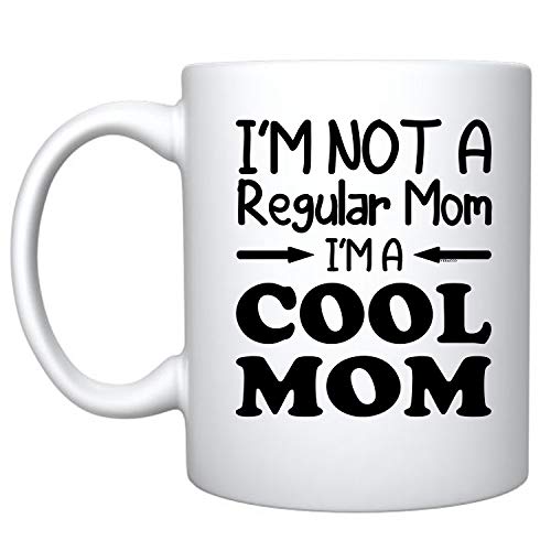 Veracco Taza de café de cerámica blanca con texto en inglés 'I'm Not A Regular Mom I'm A Cool Mom', regalo divertido de cumpleaños, día de la madre, para mamá, abuela, madrastra de hija e hijo