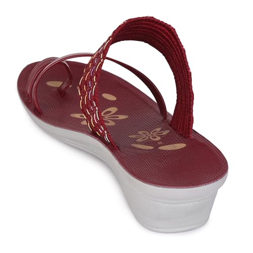 Image of Women Stylish & Comfortable Sandals | Lightweight Cushioned Footbed | Anti-Slip Sole, Casual Footwear