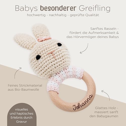 wunderwunsch® - Personalisierter Beißring Baby - Niedlicher Greifling für Baby's ab 0 Monate - Babyrassel mit Name als Baby Geschenk für Mädchen und Jungen (Hase gestreift rosa,mit Gravur)