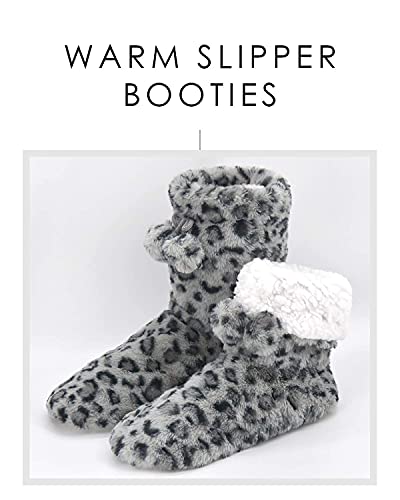 Image of DICUIRD Womens Thick & Warm Slipper Socks with Grippers - Christmas House Slippers
