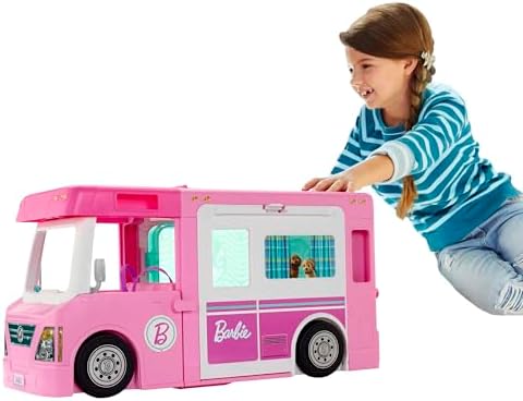 Bild von Barbie 3-in-1 Super Abenteuer-Camper mit Zubehör, Pool, umbaubarem Truck, Boots, 60 Camping-Zubehörteilen, Puppe, als Geschenk für Kinder ab 3 Jahren geeignet, GHL93