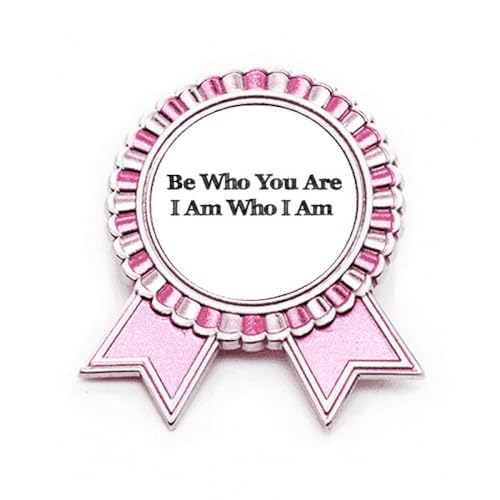 Broche inspirante « Be Yourself » en métal rose taille M pour célébrer son authenticité