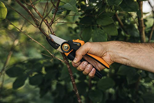 Fiskars Amboss-Gartenschere, X-series PowerGear, P941, Mit Rollgriff – Ansicht 4