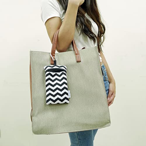 Image of Neoprene Neck Phone Sleeve Bag Pouch w / Clip (Black White Chevron Pattern)