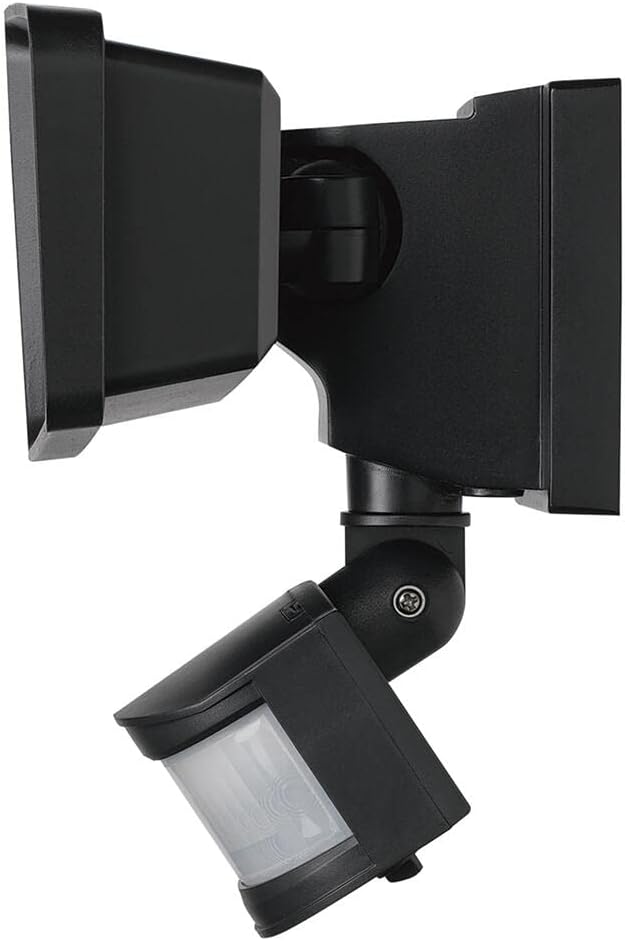 Patriot Lighting Solar Flood Light with lights illuminated