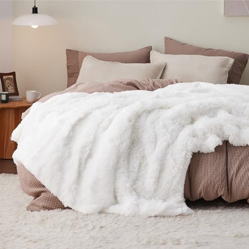 Bedsure GentleSoft Fluffy White King Size Blanket for Bed, Thick Soft Sherpa Faux Fur Fleece Bedding Fuzzy Plush Winter Warm Heavy Large King Blanket, Cozy White Gifts for Men Women, 108x90