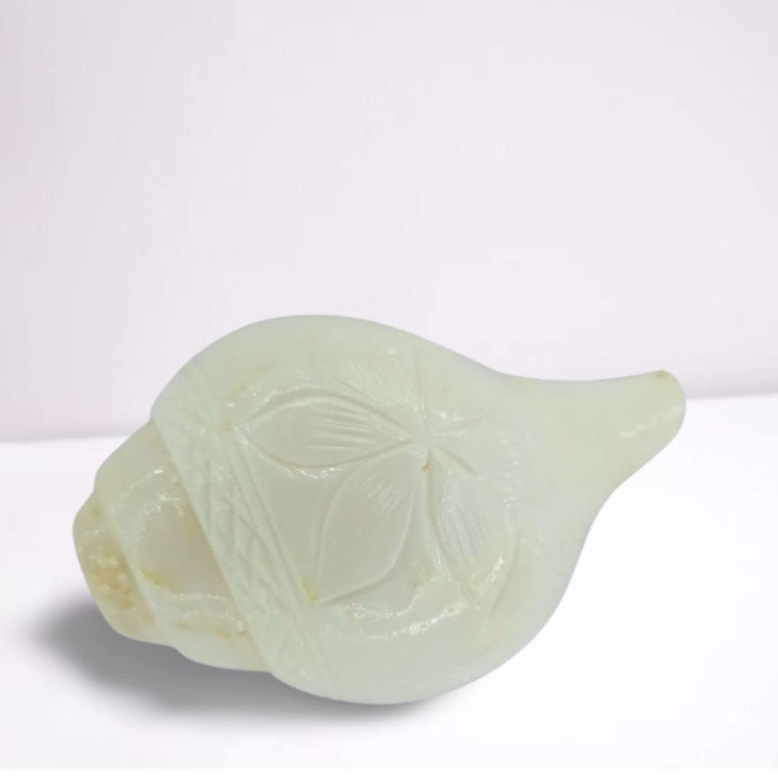 MAYAPURI Blowing Shankh/Puja Shankha or White Conch Shell (3.5/4 inches) - Image 4 thumbnail