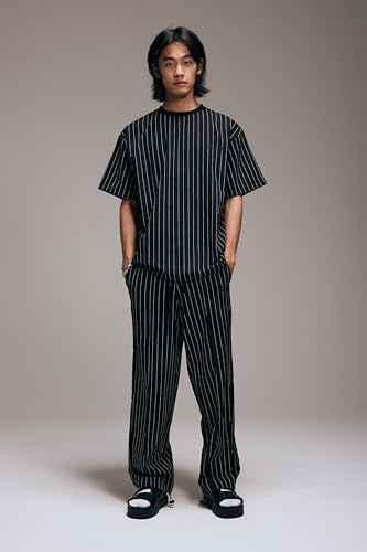 Tee-shirt rayé noir XL idéal pour un look décontracté chic