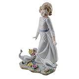 Diese Figur ist eine großartige Möglichkeit, jedem Raum in Ihrem Zuhause einen Hauch von Charme und Laune zu verleihen. Egal, ob Sie ein begeisterter Sammler sind oder einfach nur auf der Suche nach einem einzigartigen Stück sind, um Ihren Wohnraum zu dekorieren, diese junge Mädchen spielt mit Gans geformte, handbemalte Figur wird sicher beeindrucken. Bestellen Sie jetzt und holen Sie sich ein Stück Sommerland in Ihr Zuhause!