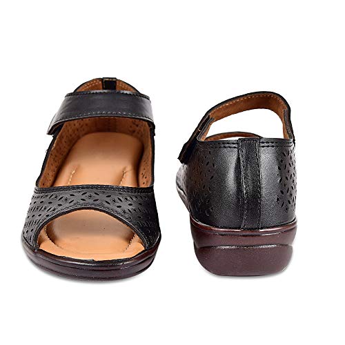 Image of SELBRO Womens Open toe Soft Dr Sandals With Extra Cushioned Padding