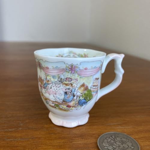 ブランブリーヘッジ クリスタルガラス ロイヤルドルトン ブランブリー