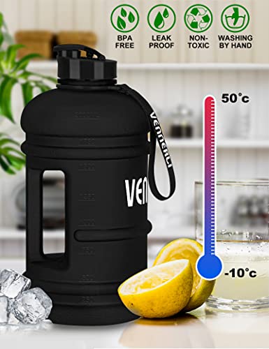 VENNERLI Trinkflasche Sport 2,2L Wasserflasche Fitness Flasche Training Groß Plastik Gym Bottle Sportflasche mit Griff BPA Frei Auslaufsicher Ideal für Sport Gym Fitness Büro Heim (Matt-schwarz)