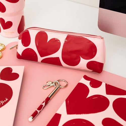 kate spade new york Długopis i piórnik z materiałami biurowymi, etui na zamek błyskawiczny zawiera 2 ołówki, temperówkę, gumkę i linijkę, słodkie serca, Słodkie serca