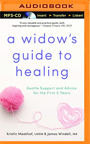 A Widow's Guide to Healing: Gentle Support and ... 1511321989 Book Cover