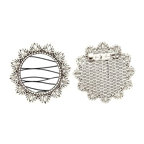 Broche de plata con diseño de flor y líneas vanguardistas: alta joyería de diseño medium