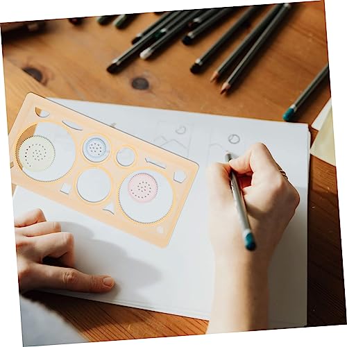 Pochoirs de peinture géométriques pour décorer vos carnets et projets créatifs