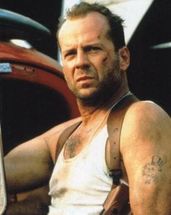 Amazon.co.jp: ブロマイド写真★映画『ダイ・ハード』ブルース・ウィリス/カラー/アップ : ホーム＆キッチン