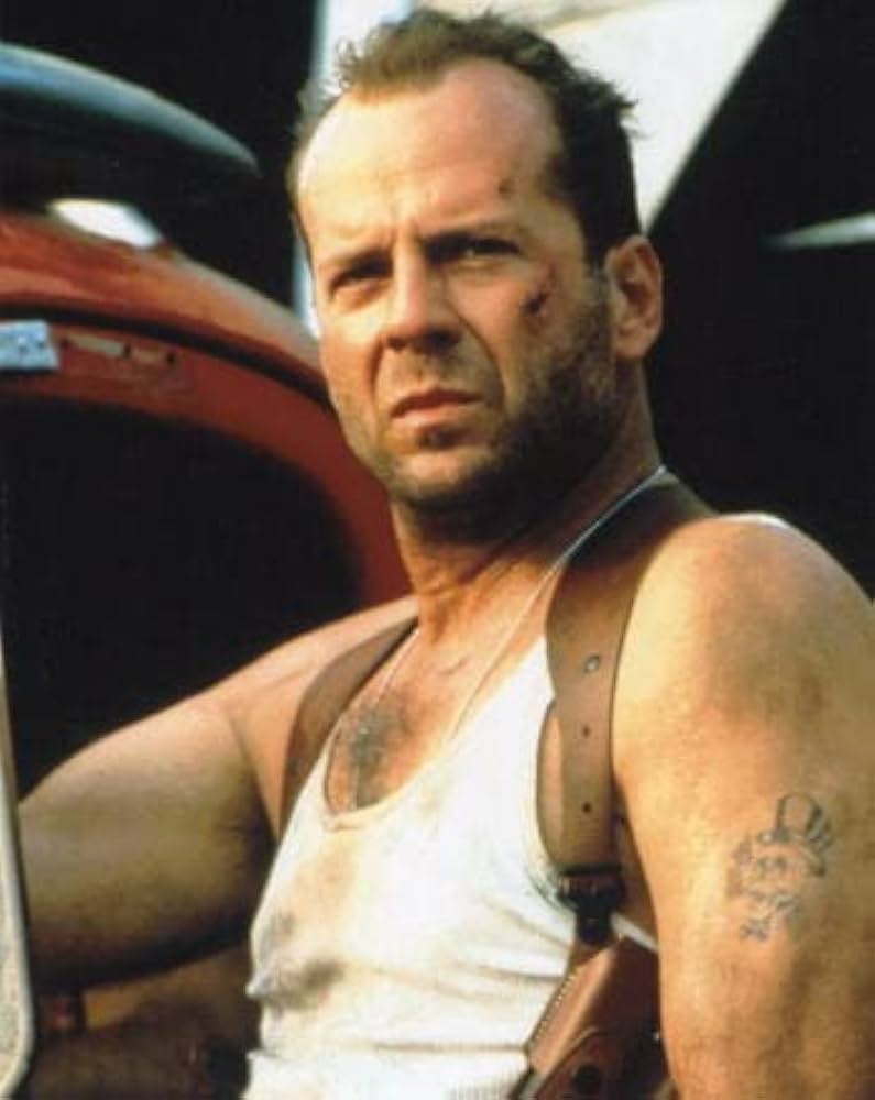 セール中…ブルース・ウィリス直筆サイン入り大型写真‥ダイ・ハード セール中…ブルース・ウィリス直筆サイン入り大型写真‥ダイ