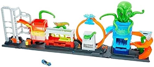 Hot Wheels Ultimate Octo Car Wash Playset – 4+ Feet Long, Color-Reveal Car, No-Spill Water Tanks, For Kids 4+
