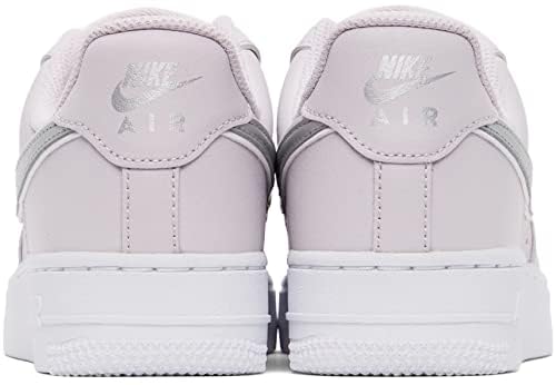 Nike Damen Air Force 1 Schuhe, Venedig/Metallic Silver, 41 EU, Metallic, Silber, 40 EU
