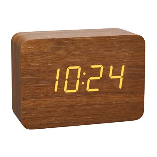 TFA Dostmann Design Funk-Wecker in Holz-Optik Clocco, 60.2549.08, Kunststoff, braun/orange