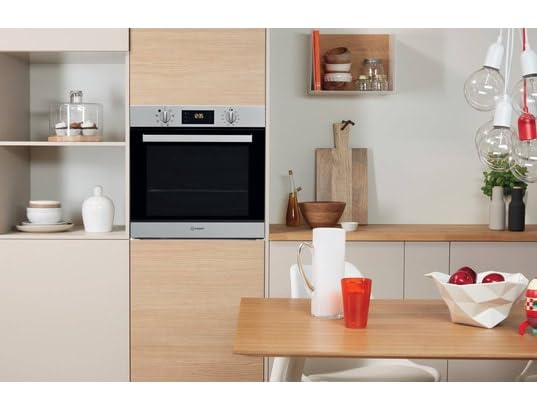 INDESIT Four encastrable catalyse IFW6540CIX, 71 litres, 8 modes de cuisson