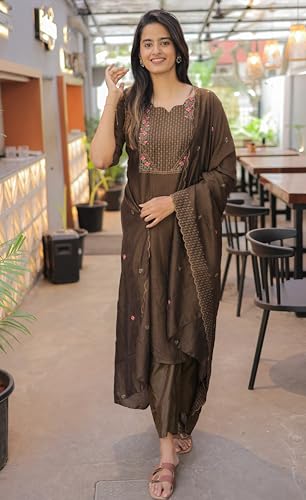 Image of Women Cotton Kurta Pant Set with Chanderi Cotton Dupatta | 3-Piece Straight Fit 3 /4 Sleeves Kurta with V-Neck | Ethnic, Festive & Casual Wear for Women| 3 Piece Set