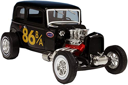 AMT 1/25 1932 Ford Victoria