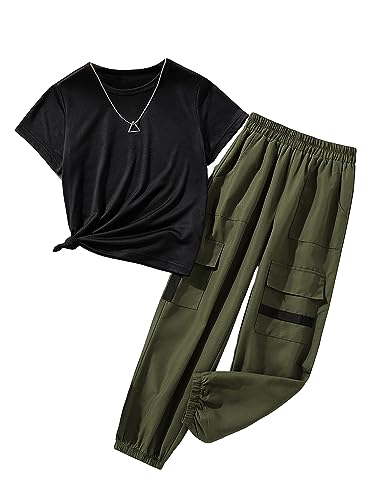 Image of WDIRARA Girl's 2 Piece Outfits Round Neck Short Sleeve Tee and Pocket Cargo Pants Set