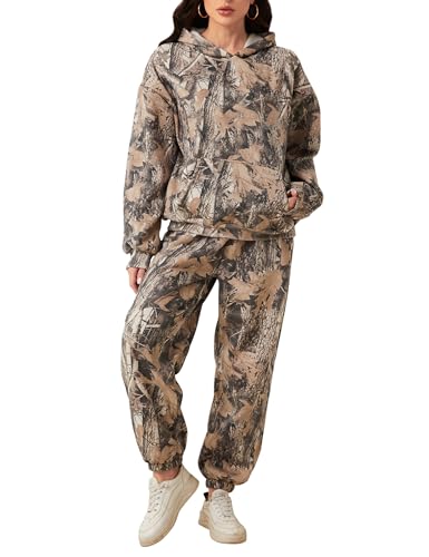 Camo Sweatsuits for Women Set 2 Piece Camo Hoodies Maple Leaf Print Oversized Sweatshirt Lounge Sets Fall Outfits2
