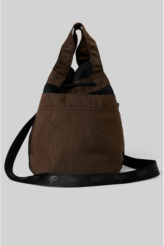 Al o Yoga ボディバッグ ブラウン Alo Yoga Brown crossbody bucket bag NWT | Mercari