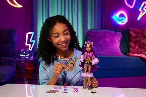 Monster High Monster Fest Doll, Clawdeen Wolf with Glam Outfit & Festival Themed Accessories Like Snacks, Band Poster, Statement Bag & More