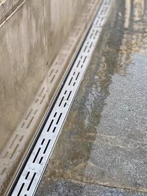 Stainless Steel Channel Drains Outdoor 1.2m Long Narrow Trench Drain with Grate Covers Driveway/Deck/Patio Floor Drain System 120cm(47.2'') Long 7x3cm(2.75x1.125'')