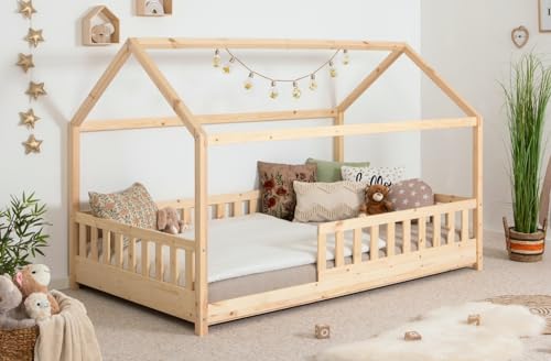 TiCAA Kinderbett Hausbett Kay 90x200 cm, 100x200 cm, 120x200 cm, 140x200 für Jungen & Mädchen, inkl. Rolllattenrost, Rausfallschutz variabel, Montessori Bett weiß aus Kiefer Massivholz TiCAA Kinderbett Hausbett Kay 90x200 cm, 100x200 cm, 120x200 cm, 140x200 für Jungen & Mädchen, inkl. Rolllattenrost, Rausfallschutz variabel, Montessori Bett weiß aus Kiefer Massivholz