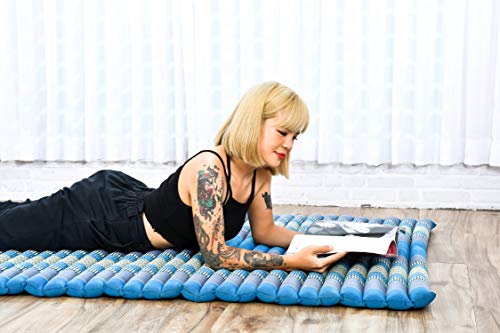 Image of Leewadee - Foldable Floor Mattress - Japanese Roll Up Futon -Trifold Tatami Mat- Guest Floor Bed - Camping Mattress - Thai Massage Mat, Kapok Filled, 75 x 39 inches, Light Blue