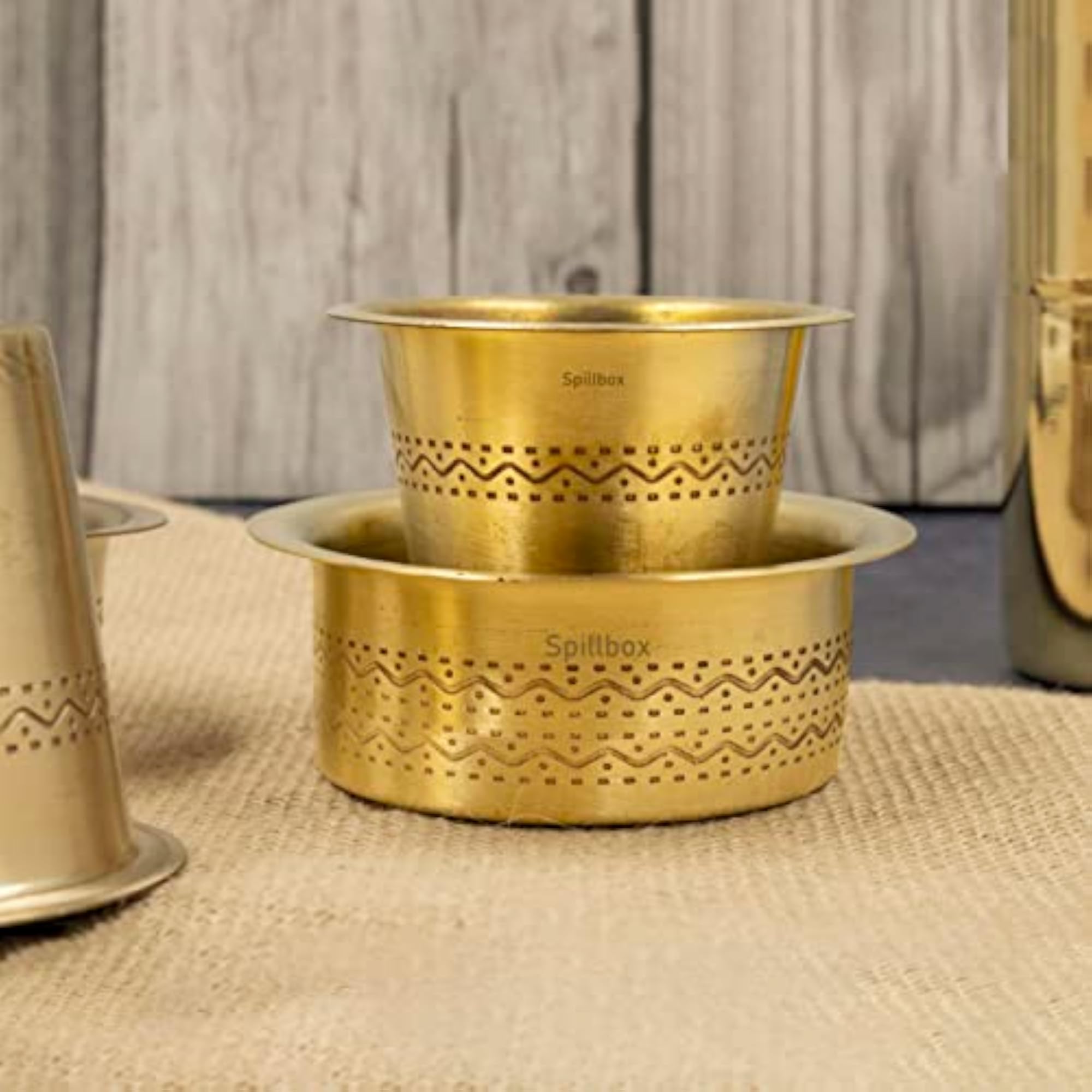 Kumbakonam Engraved Coffee Dabara Set, 6 pcs