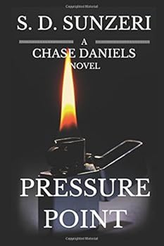 Paperback Pressure Point (Chase Daniels Series) Book