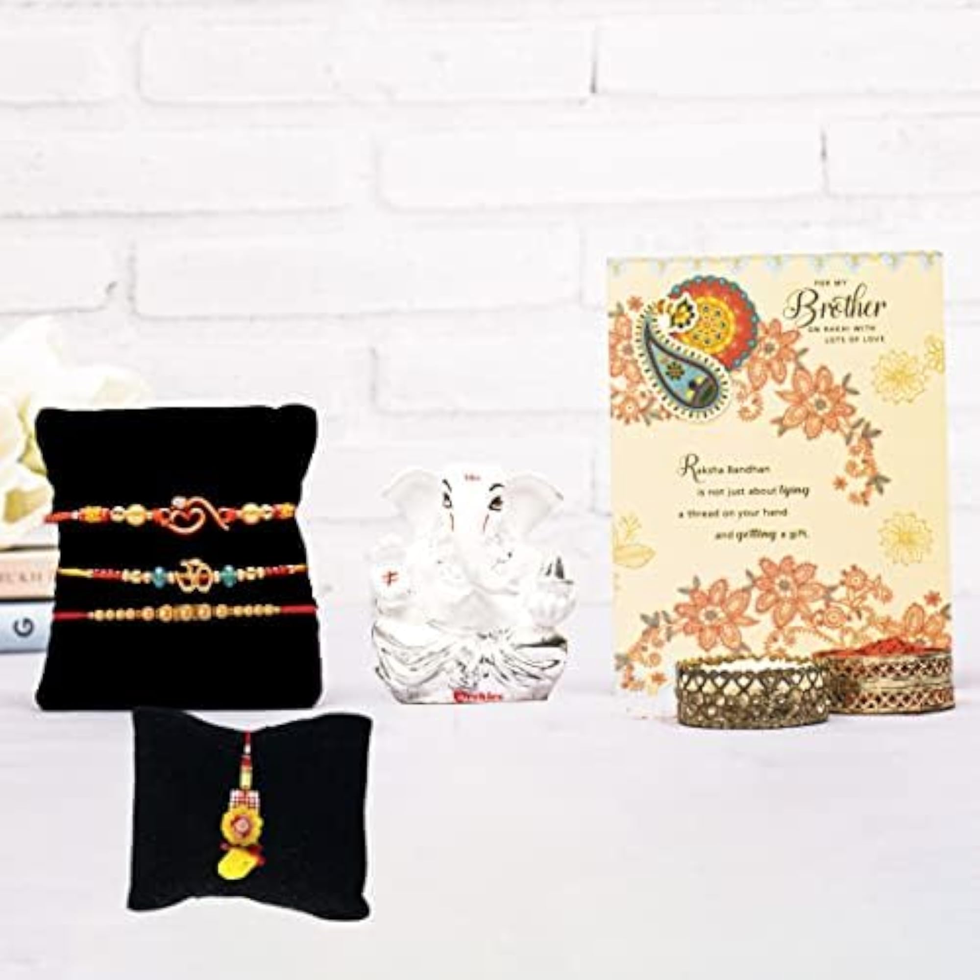 Ganesha Idol Combo Set with 3 Special Rakhi for Brother