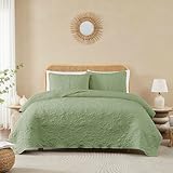 B2EVER Green Quilt Set Twin Size with Pillow Sham, Ultra Soft Microfiber Lightweight Bedding Bedspread Coverlet for All Season, 2 Piece, 68x90 inches