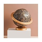 La altura mínima es de 17,5 cm (6,8 pulgadas) y la anchura es de 17,5 cm (6,8 pulgadas).