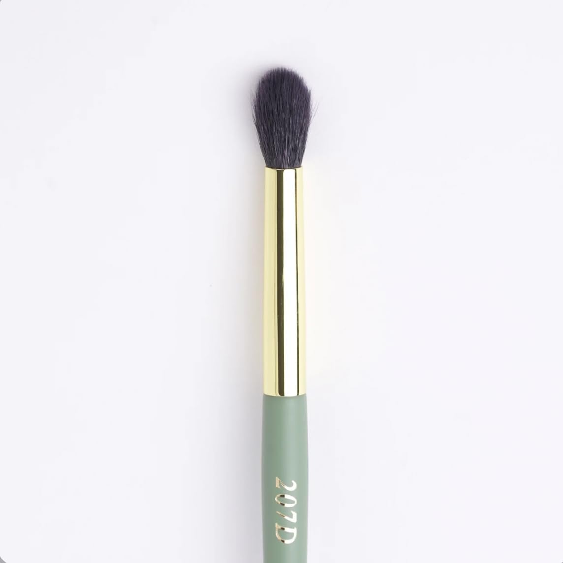 207D ROUND POINTED NATURAL GOAT HAIR BLENDING BRUSH- EYESHADOW MAKEUP BRUSH- BLENDING MAKEUP BRUSH
