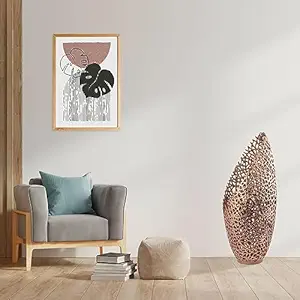 an Attractive Decorative Flower vase with an Antique Finish a Luxury vase for Decoration (It is an Export-Quality Product.)