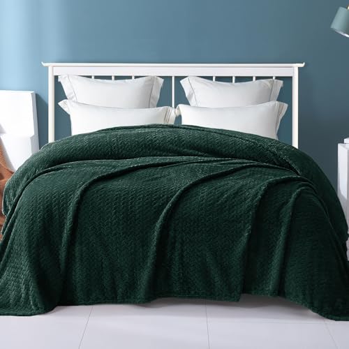 Image of Exclusivo Mezcla Soft Fleece Bed Blanket Queen Size, 90 inchx90 inch, Forest Green | Cozy Fluffy Lightweight Blankets for Summer, Decorative Plush Flannel Throws for Living room, Bedroom with Leaves Pattern
