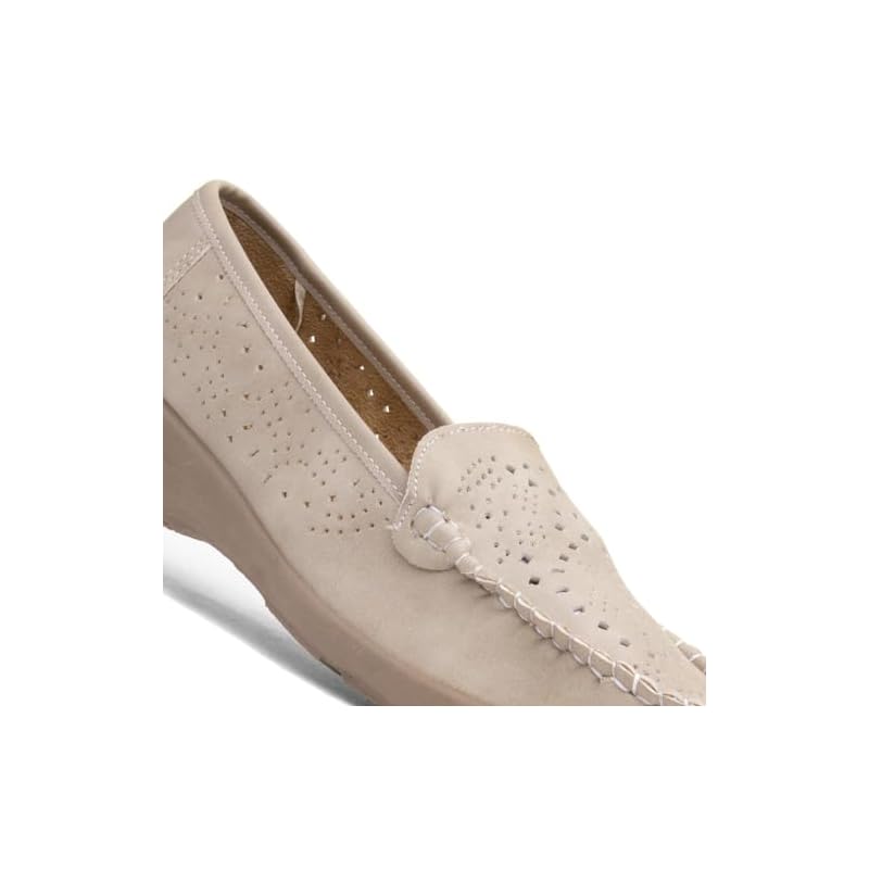 SOFT-LITES. Softlites Doreen Womens Beige Casual Loafer - Image 7