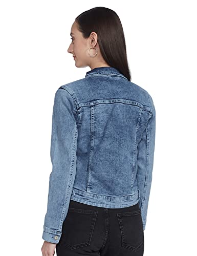 Image of Max Women's Textured Standard Length Denim Jacket With Flap Pockets