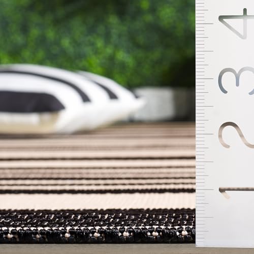 SAFAVIEH Washable Rug Outdoor Courtyard Collection - 8' x 10', Black & Bone, Non-Shedding & Easy Cleaning, Ideal for Patio, Backyard, Mudroom, DIning Space (CY6062-216)