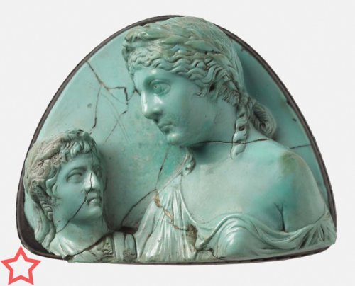 Aphrodite and the Gods of Love