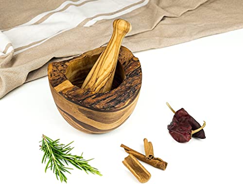 DARIDO Ensemble Mortier Pilon Bois d'Olivier Naturel 14 x 8 cm Rustique - Pilon Mortier en Bois - Mortier Africain - Fait à la Main - 14x8 Pilon Bois Olivier - Bol Olivier - Les Essentiels de Cuisine Cover